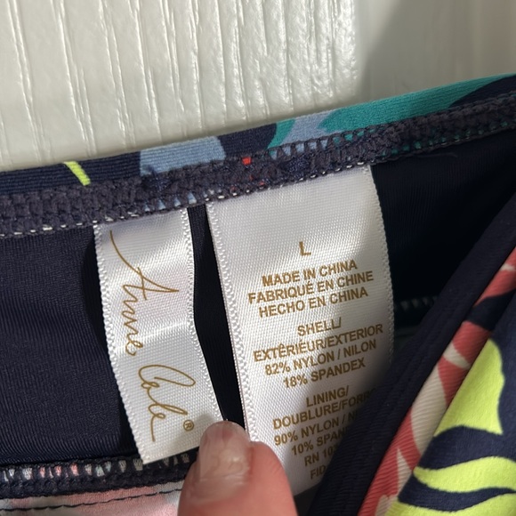 4- swimsuit tops , used ,Different brands , exposure,profile, jag, Anne Cole. - Picture 2 of 9